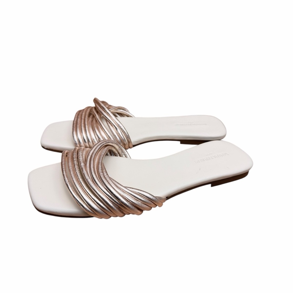 Banana Republic Gold Womens Size 8 Shiny Faux Leather Flat Sandals Slip On